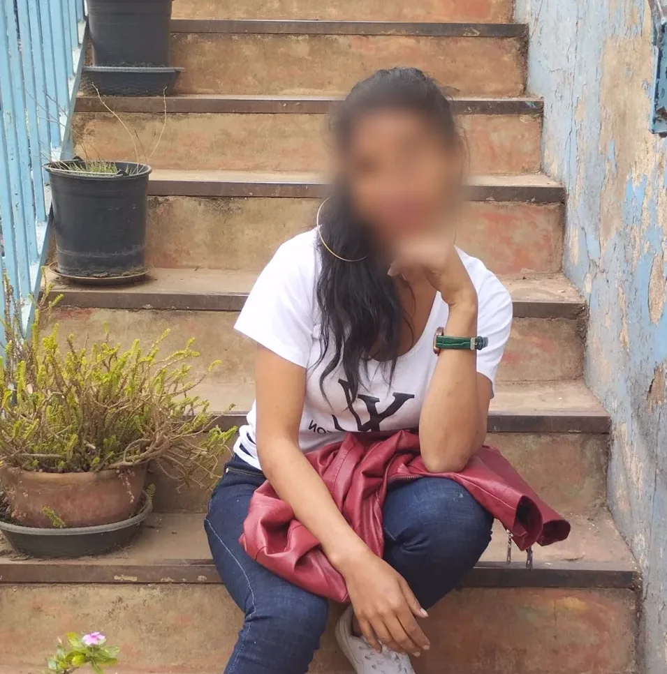 Lara, 29 años