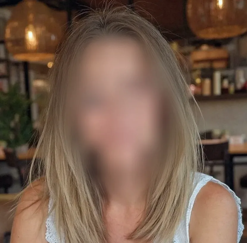 Micaela, 37 años