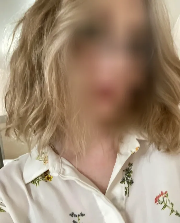 Nawal, 33 años