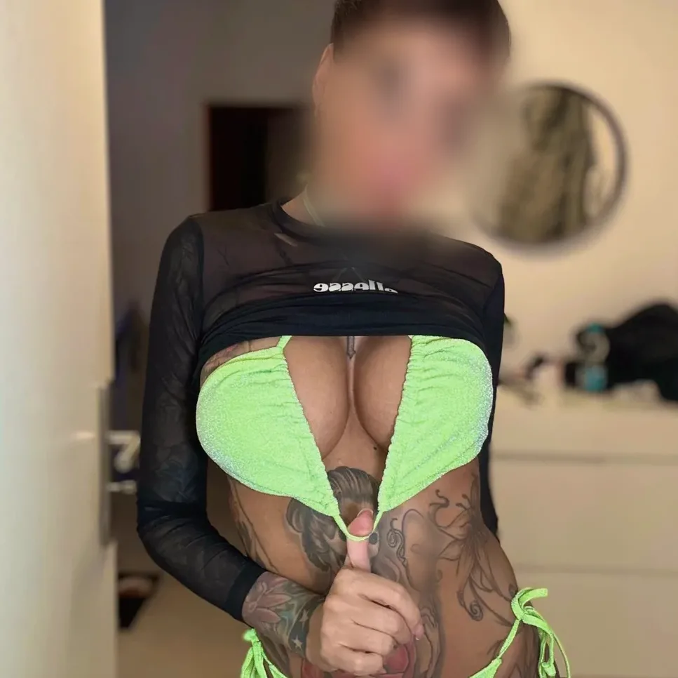 Uxía, 37 años